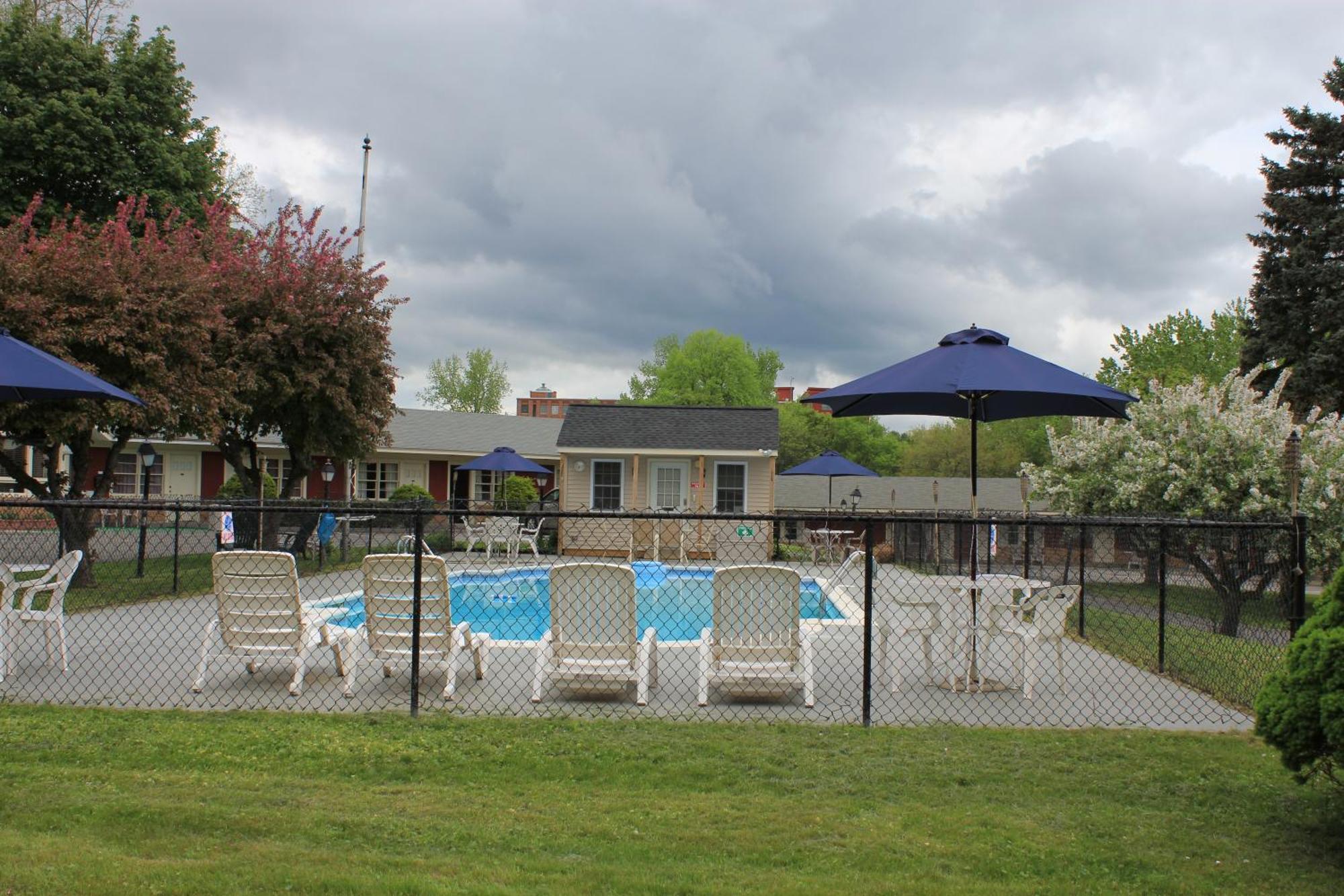 Berkshire Inn Pittsfield Exterior photo