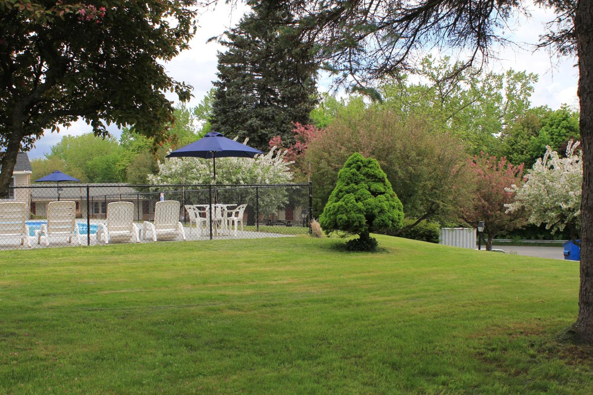 Berkshire Inn Pittsfield Exterior photo